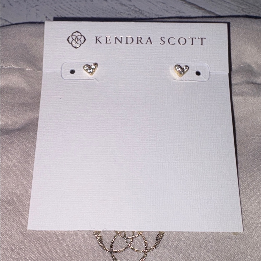 Kendra Scott Gold Haven Heart Stud earrings New